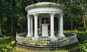 Wisata Edukasi Indah Nan Megah di Kebun Raya Bogor