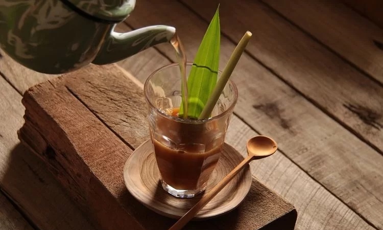 Minuman Penghangat Tubuh yang Cocok untuk Musim Hujan