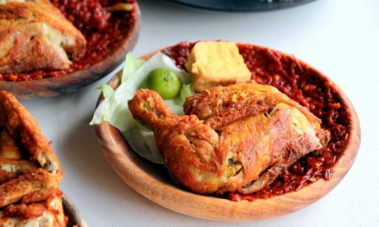 Resep Ayam Goreng Sambal Penyet Lezat