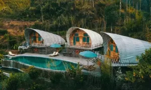 Menikmati Pengalaman Glamping Legok Kondang Lodge di Ciwidey