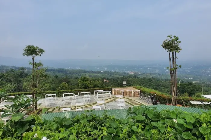 Taman Fathan Hambalang, Getaway Sempurna dari Kesibukan Kota