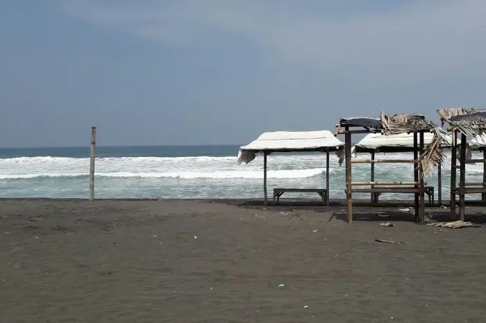Daya Tarik Pantai Jetis