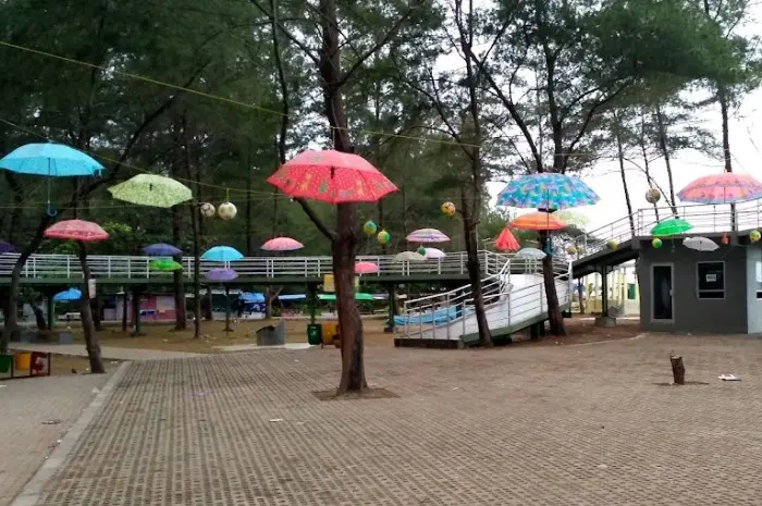 Daya Tarik Taman Pantai Berkas