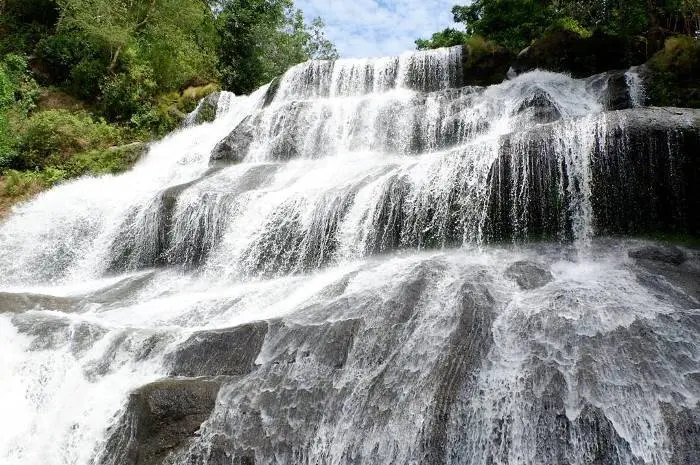 Kegiatan Seru Air Terjun Lacolla