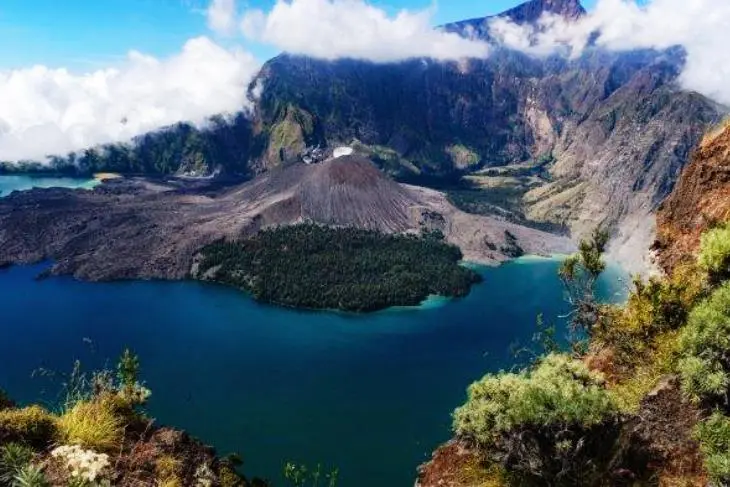 Gunung Rinjani (Nusa Tenggara Barat)