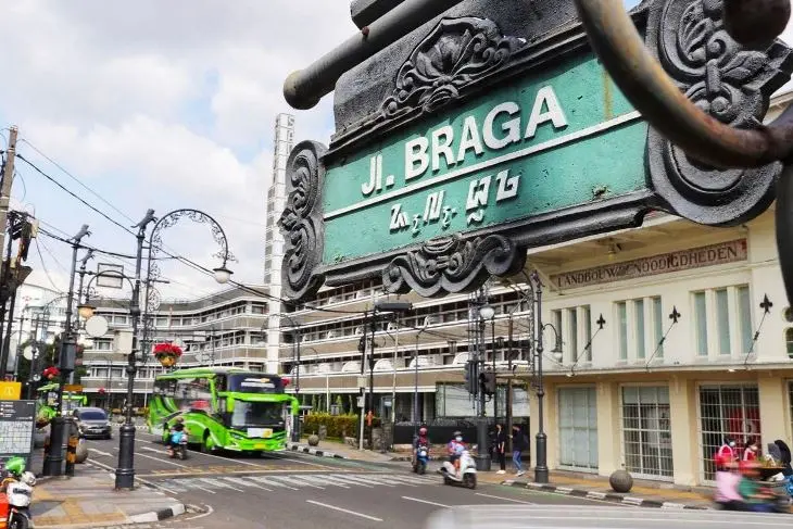 Tempat Wisata di Jalan Braga Bandung yang Seru & Wajib Kamu Kunjungi