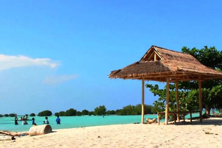 Pantai Pasir Perawan - Hidden Gem di Pulau Pari