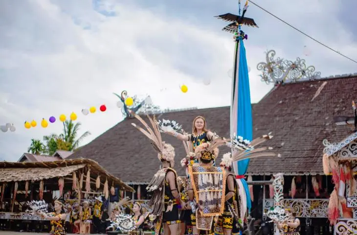 Pusat Budaya Dayak - Jejak Tradisi yang Hidup