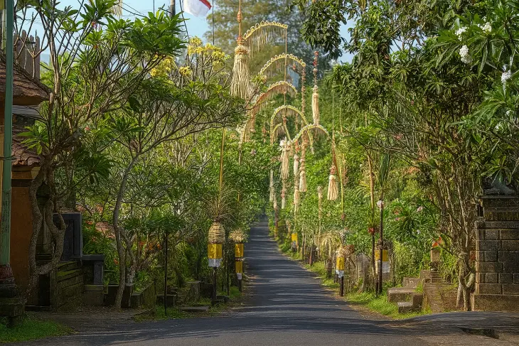 Keliling Desa Nyuh Kuning - Desa Tradisional yang Damai